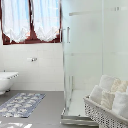 Deny & Carol's House Апартаменты *